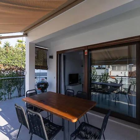 Villa Modern Near Costabella *