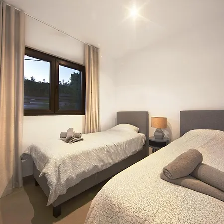 Modern Near Costabella בית נופש מארבלה
